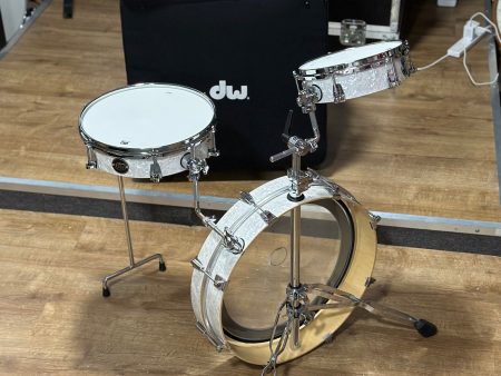 DW Performance Low Pro Travel Drum Kit #1071 Hot on Sale