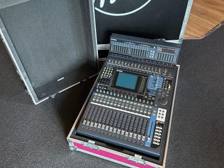 Yamaha DM1000 Digital Mixing Desk Console With Flight Case #RAM01 Fashion