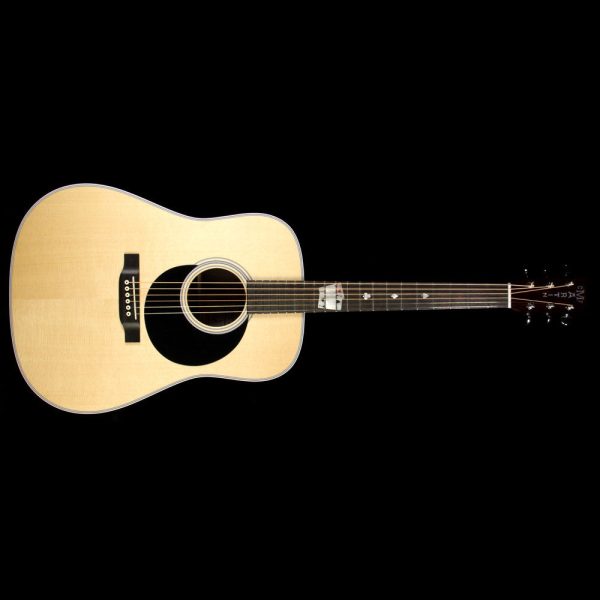 Used Martin  Dwight Yoakam DD28 Signature Acoustic Guitar Natural Discount